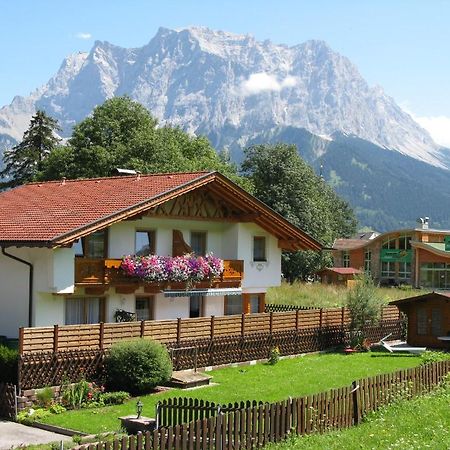 Appartements Schneezauber Lermoos Kültér fotó