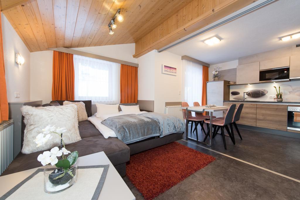 Appartements Schneezauber Lermoos Szoba fotó
