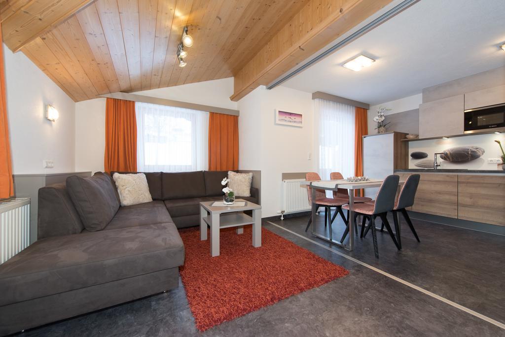 Appartements Schneezauber Lermoos Szoba fotó