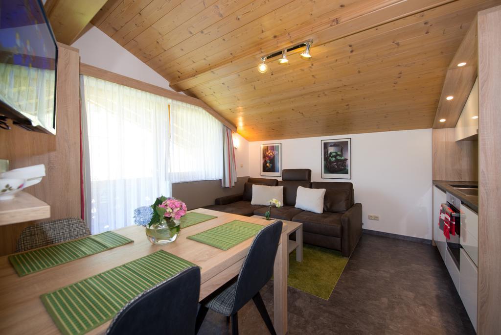 Appartements Schneezauber Lermoos Kültér fotó